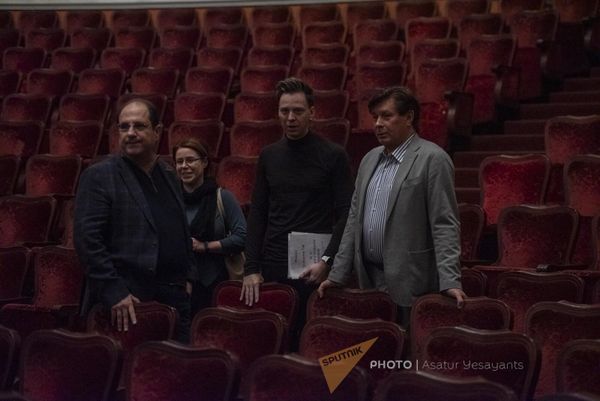 Репетиция молодежных оперных проектов Большого Театра России и Национального академического театра оперы и балета имени Ал.Спендиаряна накануне совместного гала-концерта (11 ноября 2023). Еревaн - Sputnik Армения