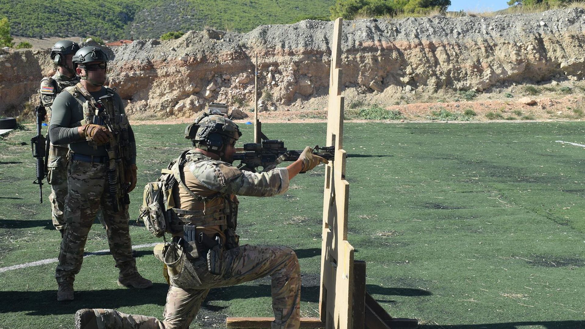ՀՀ–ի, Հունաստանի և Կիպրոսի հատուկջոկատայինները զորավարժություններ են անցկացրել Ատտիկայում ՀՀ–ի, Հունաստանի և Կիպրոսի հատուկջոկատայինները զորավարժություններ են անցկացրել Ատտիկայում - Sputnik Արմենիա, 1920, 13.11.2023