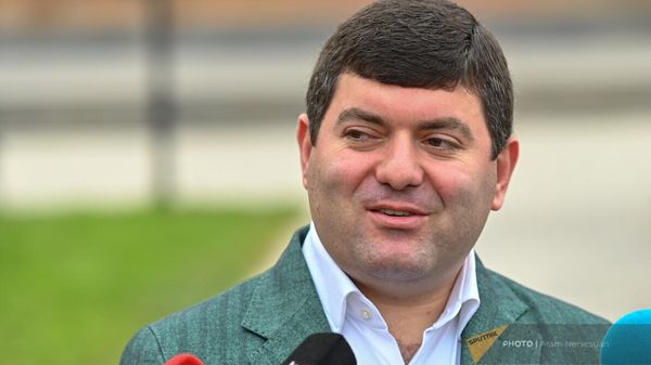Мэр Масиса Давид Амбарцумян отвечает на вопросы журналистов (14 ноября 2023). Масис - Sputnik Армения
