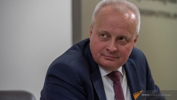 Чрезвычайный и полномочный посол России в Армении Сергей Копыркин в гостях радио Sputnik - Sputnik Армения