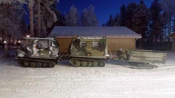 Финские военные начали строить временные заграждения на пункте пропуска Салла на границе с Россией  - Sputnik Армения