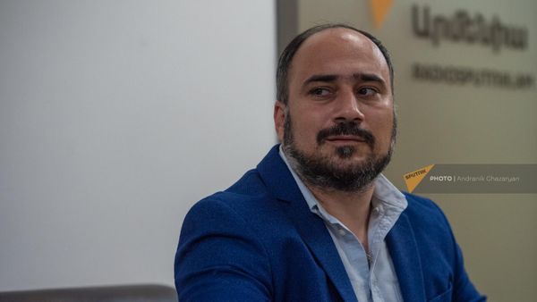 Директор историко-арxеологического музея-заповедника Эребуни Микаэл Бадалян в гостях радио Sputnik - Sputnik Արմենիա