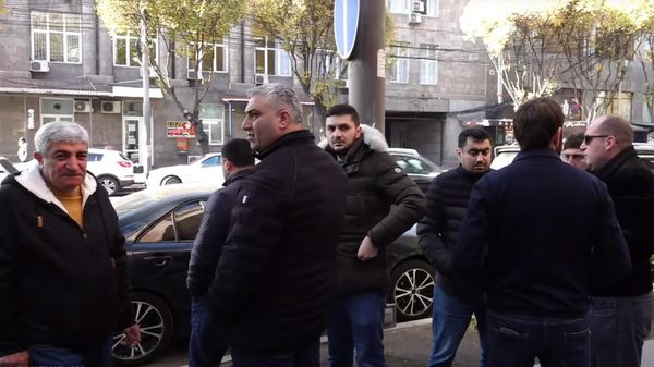 Ավտոներկրմամբ զբաղվողները դժգոհ են հարկերի չափի փոփոխությունից - Sputnik Արմենիա