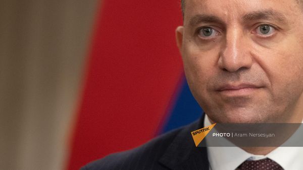 Министр экономики Ваан Керобян на брифинге (25 августа 2023). Еревaн - Sputnik Армения