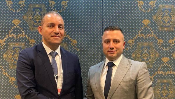 Քերոբյանն Իտալիայում հանդիպել է Մալթայի զբոսաշրջության նախարարի հետ - Sputnik Արմենիա