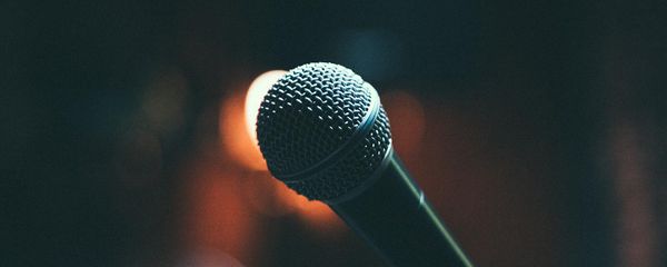 Микрофон на сцене - Sputnik Армения