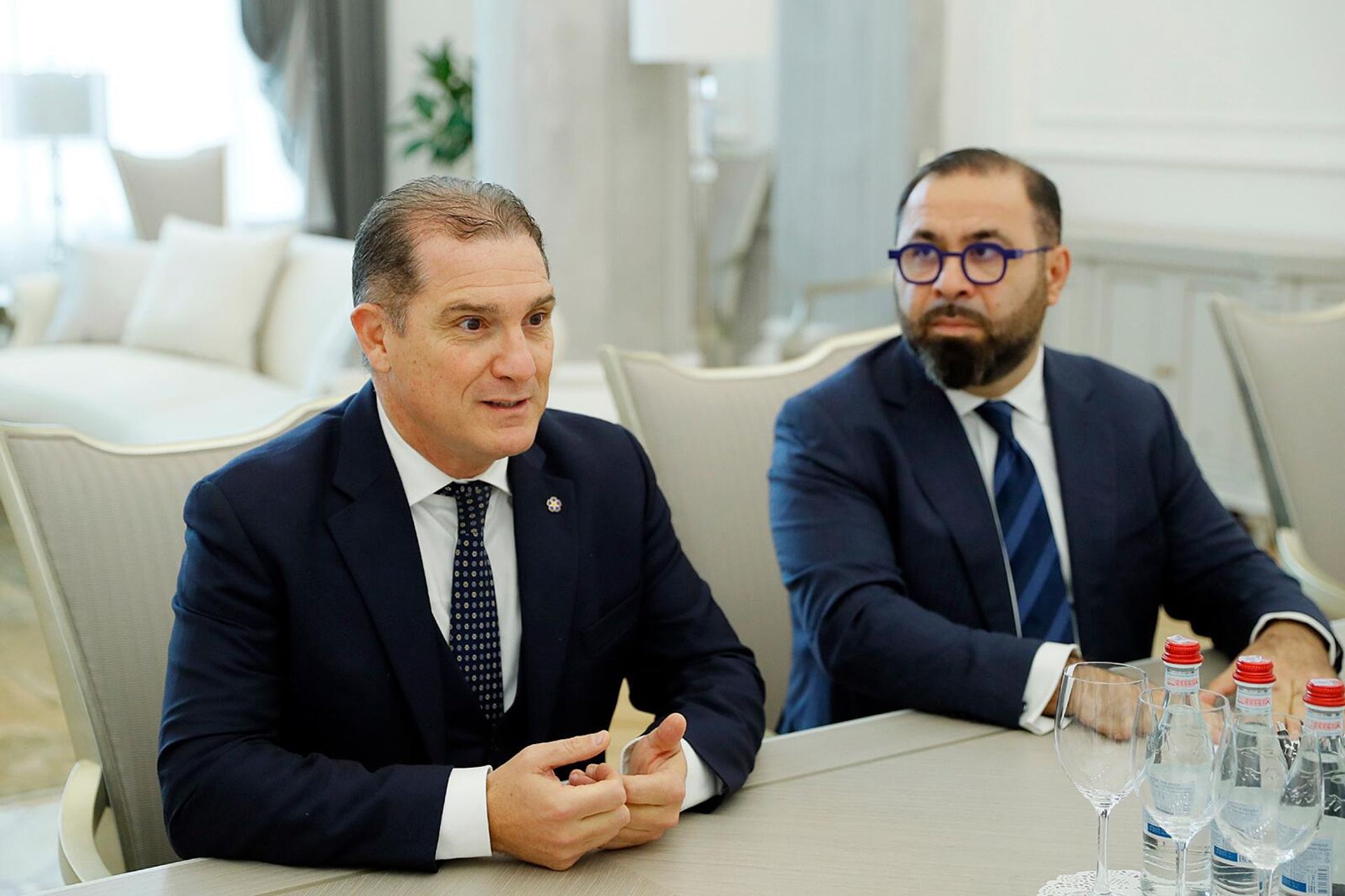 Премьер-министр Никол Пашинян принял руководителя по государственной политике стран региона компании Amazon web services Франко Спичиарелли (29 ноября 2023). Еревaн - Sputnik Արմենիա, 1920, 29.11.2023