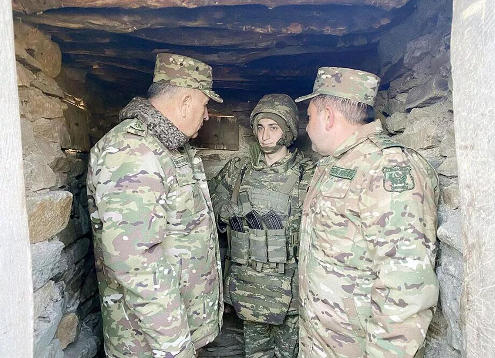Начальник Генерального штаба проверил боеготовность воинских частей, расположенных в высокогорье - Sputnik Արմենիա, 1920, 02.12.2023
