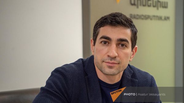 Левон Кочарян в гостях радио Sputnik - Sputnik Армения