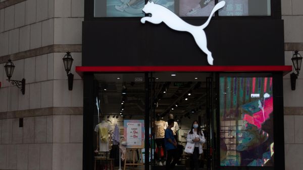 Витрина магазина PUMA.  - Sputnik Армения