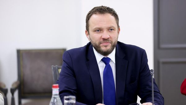 Министр иностранных дел Эстонии Маргус Цахкна на встрече с армянским коллегой (13 декабря 2023). Еревaн - Sputnik Армения