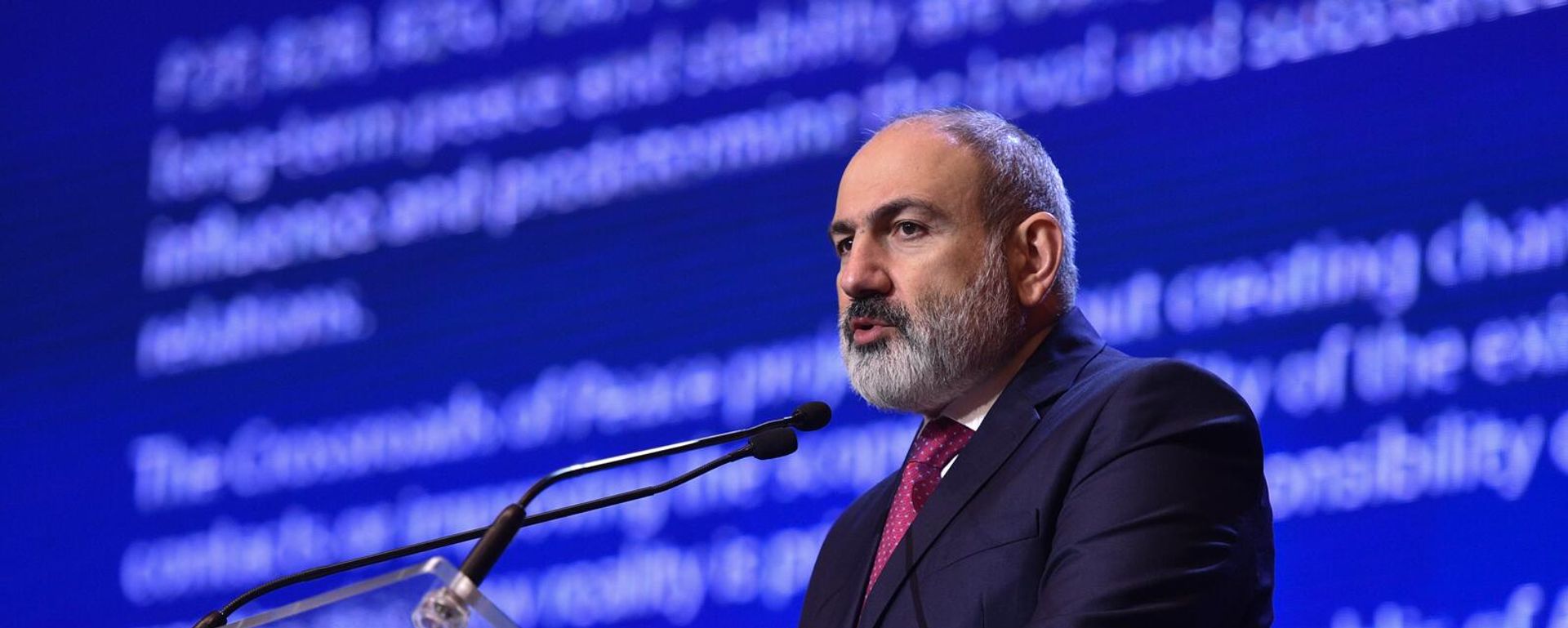 Премьер-министр Никол Пашинян выступает на министерской встрече группы стран, не имеющих выхода к морю (14 декабря 2023). Еревaн - Sputnik Армения, 1920, 14.12.2023