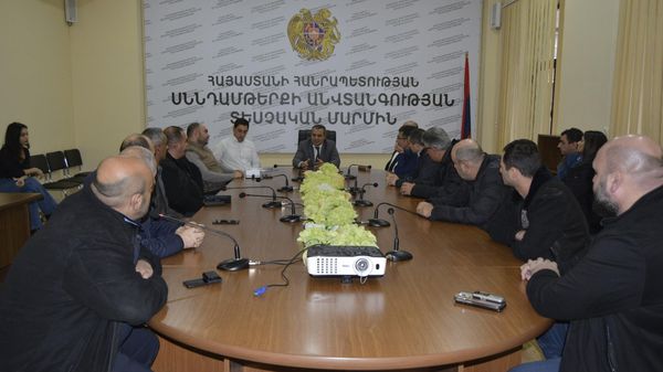 Արմեն Հայրապետյանը հանդիպել է տնտեսվարողների հետ - Sputnik Արմենիա