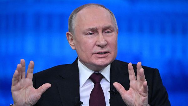 Президент России Владимир Путин проводит совместную прямую линию с гражданами и большую пресс-конференцию с журналистами (14 декабря 2023). Москвa - Sputnik Армения