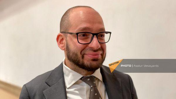 Замминистра экономики Нарек Терян на пресс-конференции, посвященной участию Армении во всемирной выставке ЭКСПО 2025: Осака, Кансай, Япония и презентации армянского павильона (20 декабря 2023). Еревaн - Sputnik Արմենիա