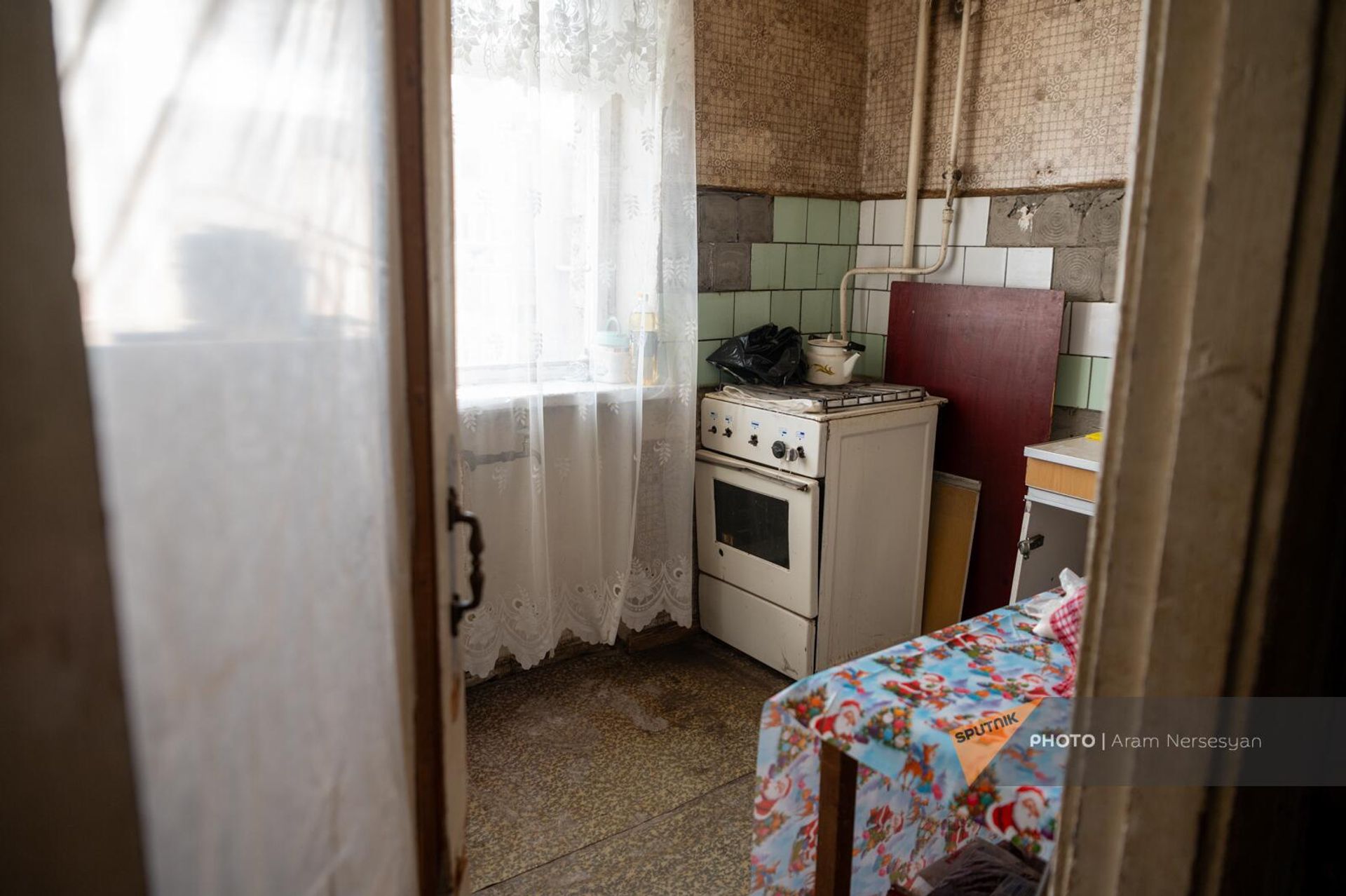 Квартира в Раздане, арендованная вынужденной переселенкой из Нагорного Карабаха Анной - Sputnik Армения, 1920, 29.12.2023