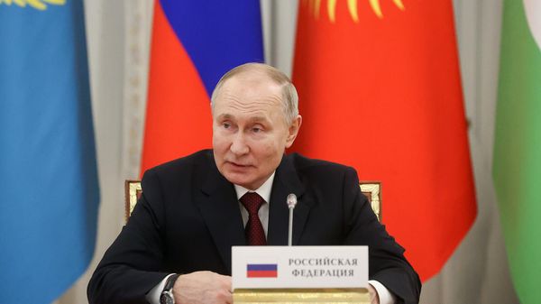 Президент РФ Владимир Путин на неформальной встрече глав государств-участников СНГ (26 декабря 2023). Санкт-Петербург - Sputnik Армения