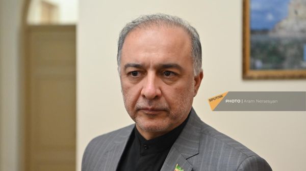 Իրանում այսօր վերջին հրաժեշտ են տալիս հոնվարի 3-ին տեղի ունեցած ահաբեկչության զոհերին։ - Sputnik Արմենիա