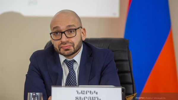 Замминистра экономики Нарек Терян на ежегодной итоговой пресс-конференции министерства (8 января 2023). Еревaн - Sputnik Армения