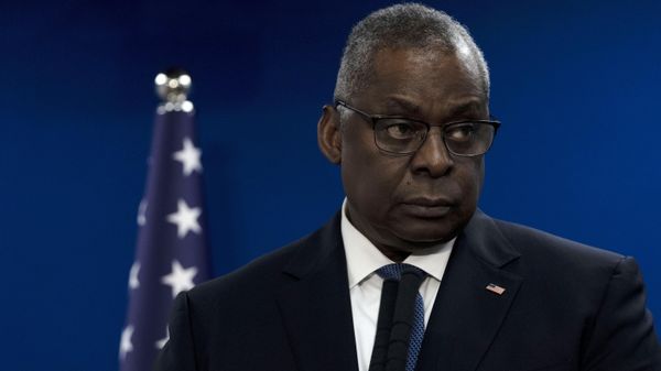Министр обороны США Ллойд Остин делает совместное заявление с министром обороны Израиля (18 декабря 2023). Тель-Авив - Sputnik Армения