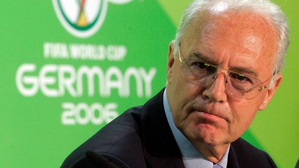 Президент Немецкого организационного комитета Чемпионата мира по футболу Франц Беккенбауэр во время пресс-конференции (29 июня 2006). Берлин - Sputnik Армения