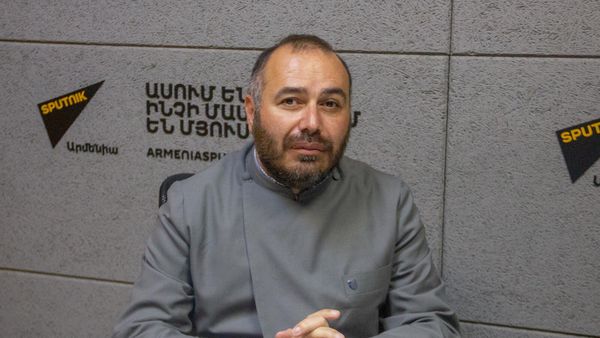 Արցախում ապրելու իրավունքը պետք է դառնա մեր համազգային խնդիրը․ եպիսկոպոս Սարոյան - Sputnik Արմենիա