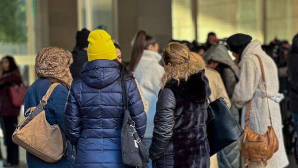 Творческий коллектив театра Гой проводит акцию протеста возле министерства ОНКС (15 января 2024). Еревaн - Sputnik Армения