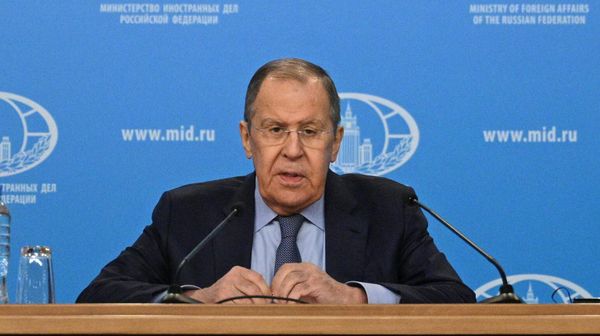 Министр иностранных дел РФ Сергей Лавров на итоговой пресс-конференции (18 января 2024). Москвa - Sputnik Армения