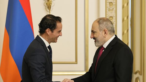 Նիկոլ Փաշինյանն ու Խավիեր Կոլոմինան - Sputnik Արմենիա