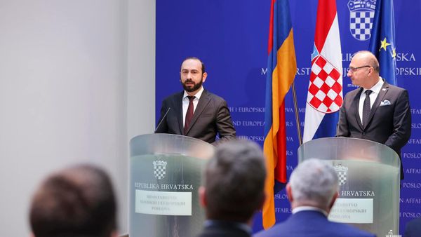 Совместная пресс-конференция министров иностранных дел Армении и Хорватии Арарата Мирзояна и Гордана Грлича Радмана (19 января 2024). Загреб - Sputnik Армения