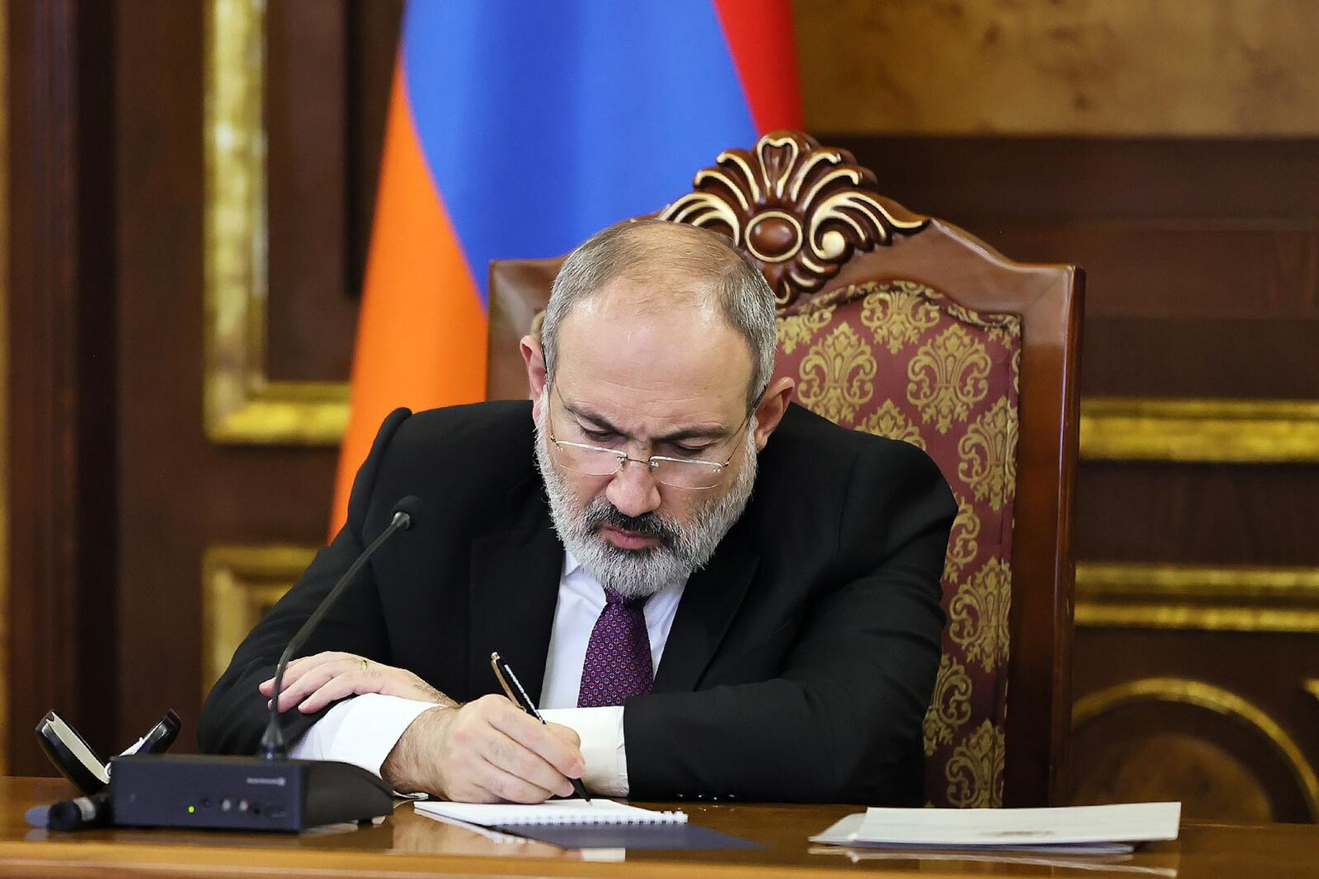 Совещание под руководством премьер-министра Никола Пашиняна, в ходе которого был представлен отчет комиссии по регулированию общественных услуг (23 января 2024). Еревaн - Sputnik Արմենիա, 1920, 23.01.2024
