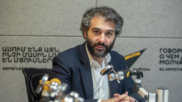 Ես առանց երաժշտության ոչ մի վայրկյան չեմ եղել. Սերգեյ Սմբատյան - Sputnik Արմենիա