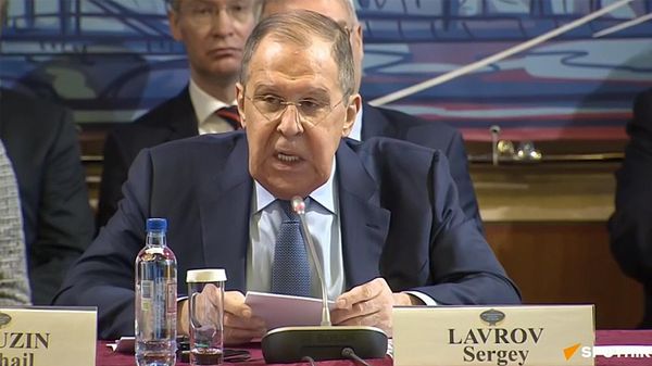 Министр иностранных дел РФ Сергей Лавров выступает с речью на встрече с главами аккредитованных в России (30 января 2024). Москвa - Sputnik Армения
