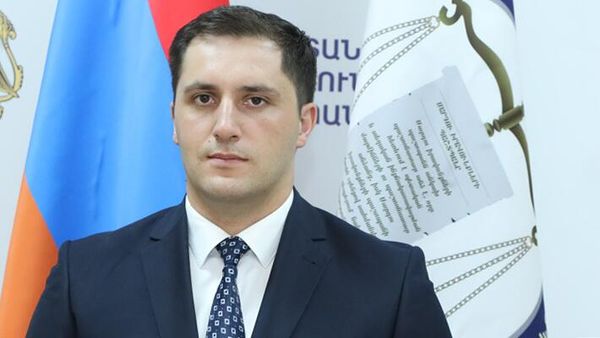 Преподаватель кафедры уголовного судопроизводства и криминалистики юридического факультета Грант Джилавян - Sputnik Армения