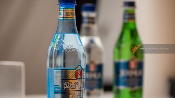 Минеральная вода Джермук - Sputnik Армения