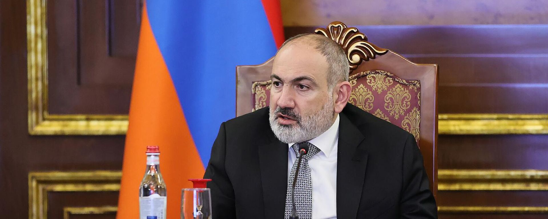 Премьер-министр Никол Пашинян на обсуждениях по макроэкономическим и фискальным рамкам среднесрочной программы расходов на 2025-2027 годы (15 февраля 2024). Еревaн - Sputnik Армения, 1920, 23.02.2024