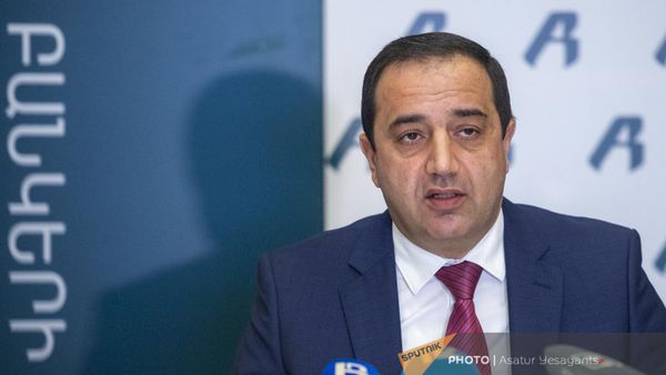Президент Союза банков Армении Даниел Азатян на пресс-конференции на тему показателей, обобщающих деятельность банковской системы Армении в 2023 году (20 февраля 2024). Еревн - Sputnik Армения