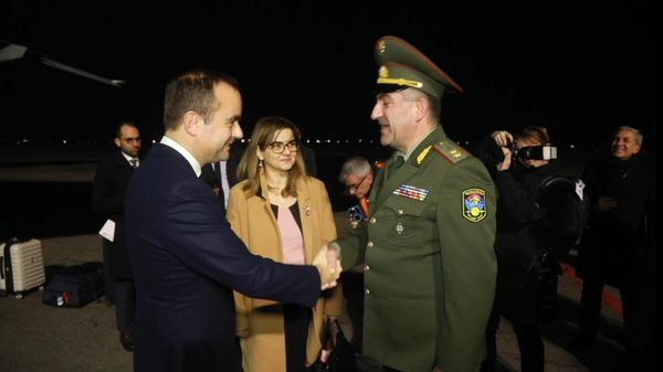 Ֆրանսիայի զինված ուժերի նախարար Սեբաստիեն Լըկորնյուն ժամանել է Հայաստան - Sputnik Արմենիա