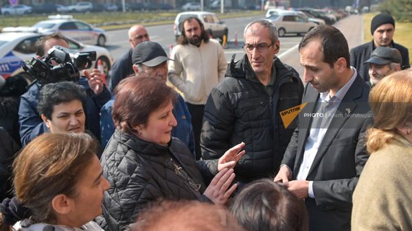 Կոնդեցիների բողոքի ակցիան Երևանի քաղաքապետարանի մոտ - Sputnik Արմենիա
