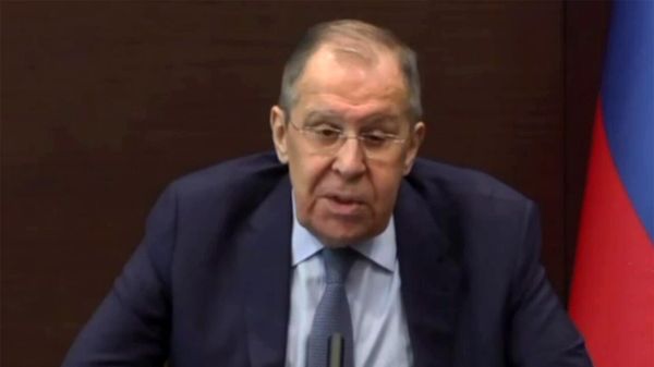 Позиция Еревана может привести к пересмотру отношений между РФ и Арменией - Лавров - Sputnik Армения