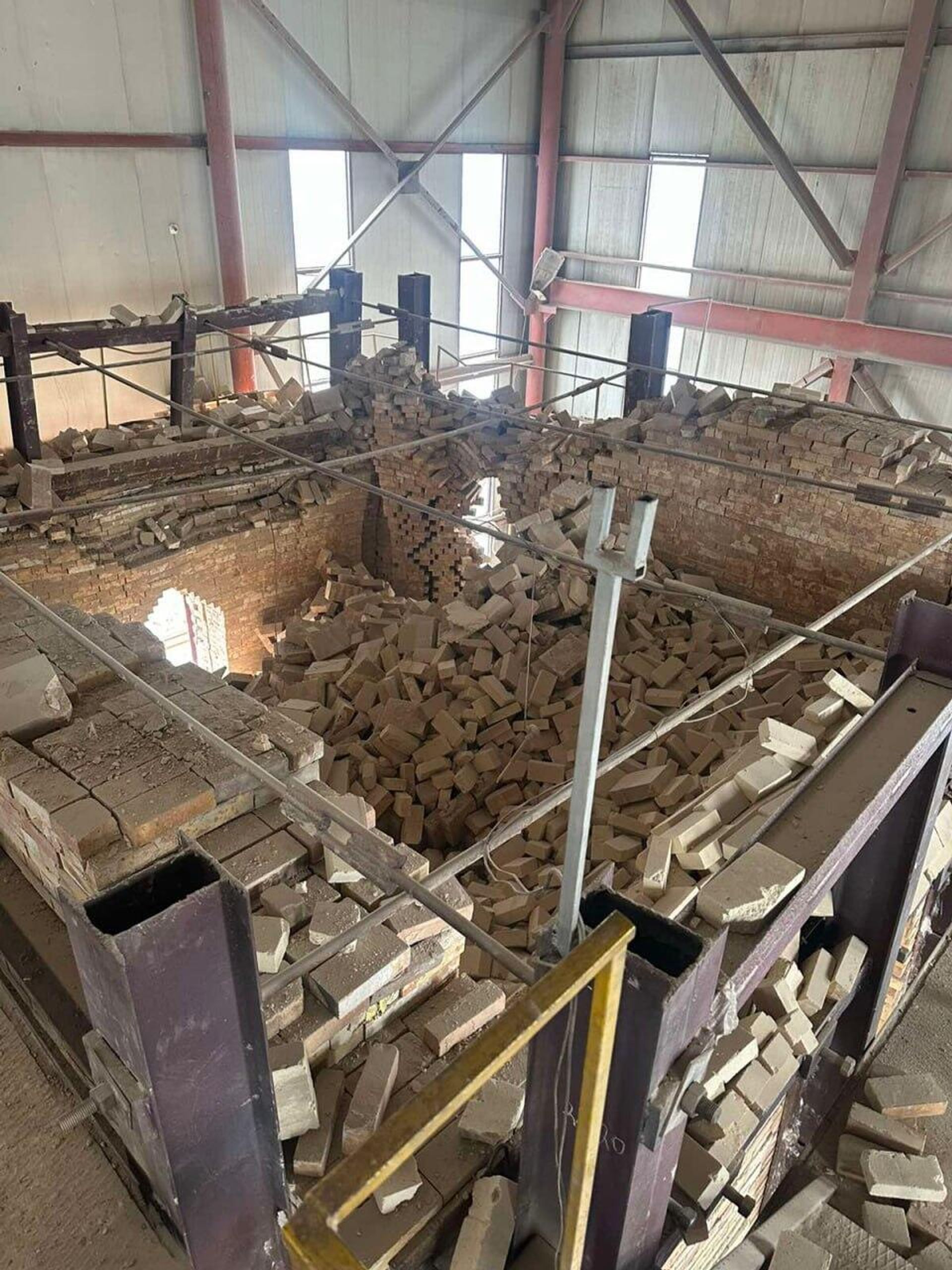 Обрушение в результате взрыва на Абовянском бутылочном заводе (9 марта 2024). Котайк - Sputnik Արմենիա, 1920, 09.03.2024