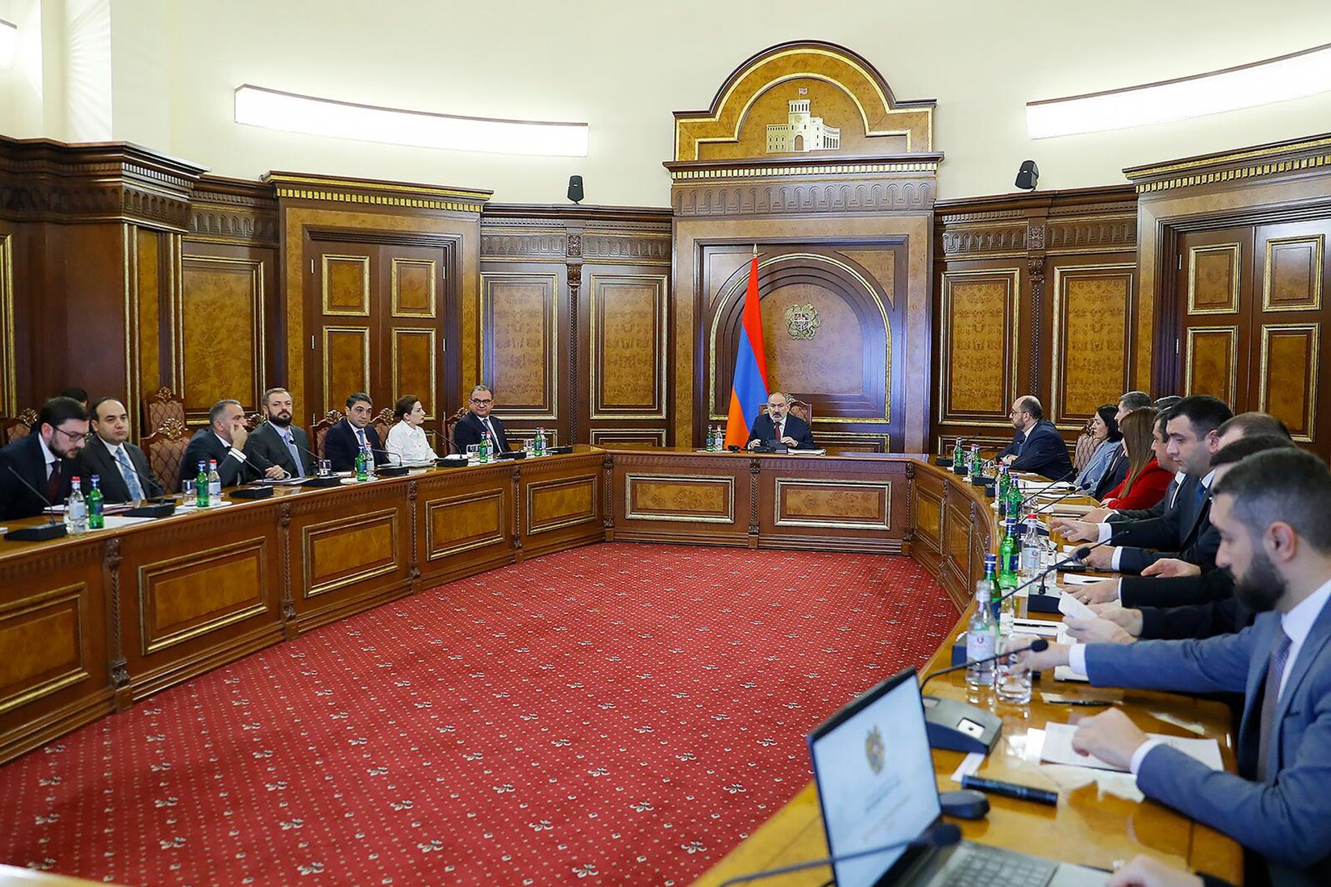 Премьер-министру Николу Пашиняну доложен отчет о деятельности инспекционных органов, подведомственных правительству, за 2023 год (11 марта 2024). Еревaн - Sputnik Армения, 1920, 11.03.2024