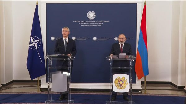 Նիկոլ Փաշինյանն ու Յենս Ստոլտենբերգը - Sputnik Արմենիա
