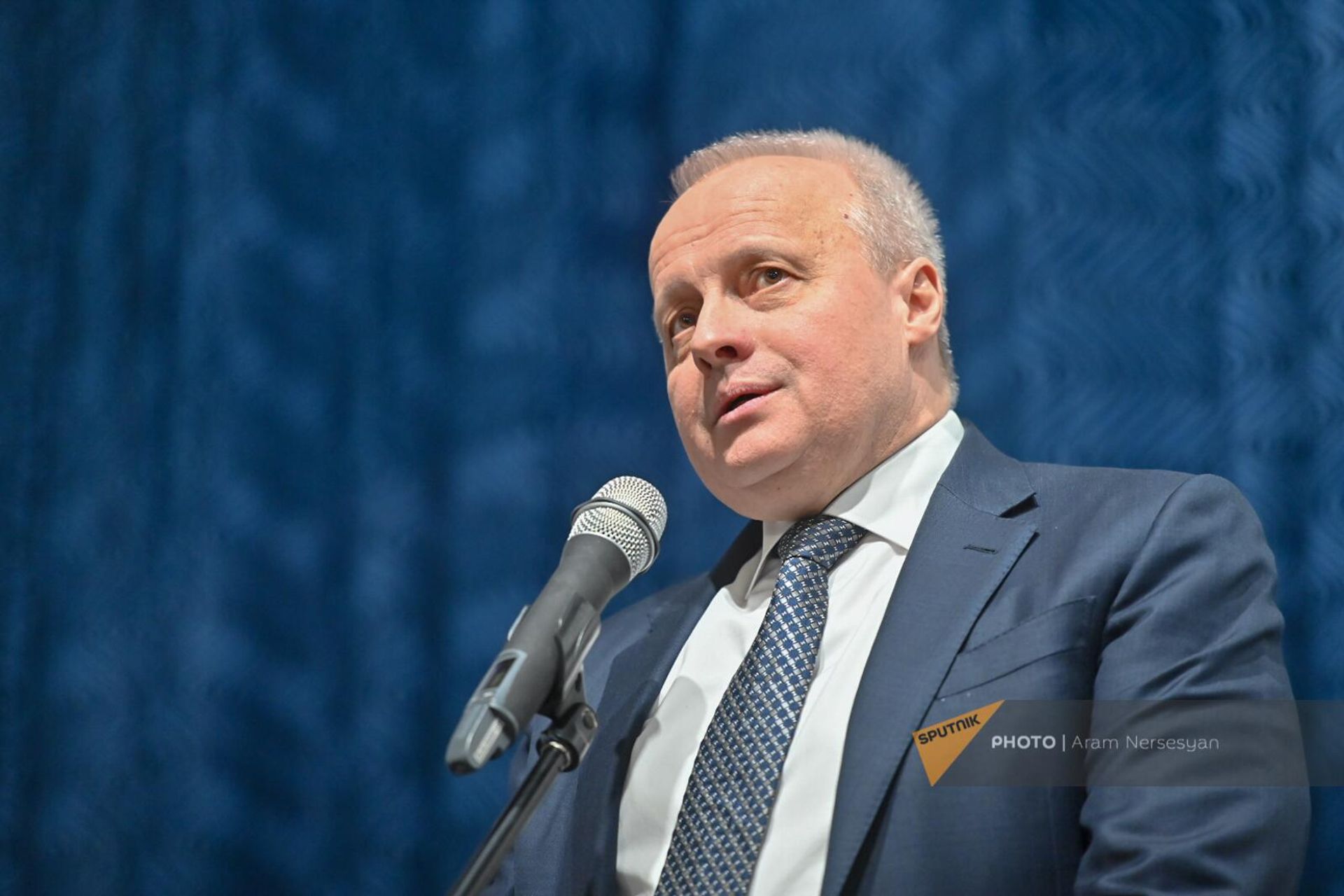 Посол РФ Сергей Копыркин на премьере российского фильма Свидетель (19 марта 2024). Еревaн Посол РФ Сергей Копыркин на премьере российского фильма Свидетель (19 марта 2024). Еревaн - Sputnik Армения, 1920, 19.03.2024