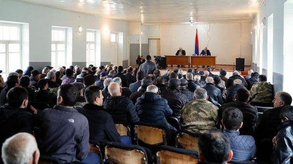 Премьер-министр Никол Пашинян посетил приграничные села Тавушской области (18 марта 2024). Тавуш - Sputnik Армения