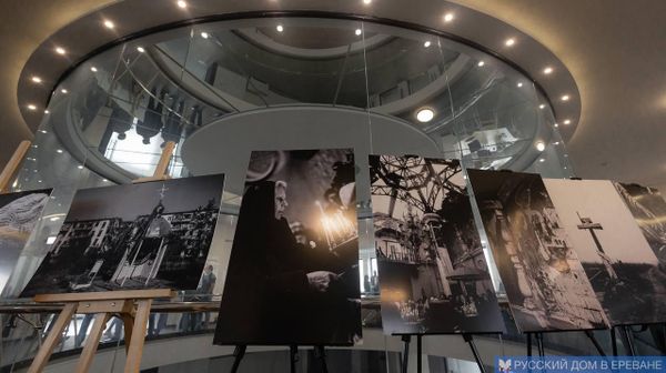 Выставка Донбасс через объектив очевидца фотографа Дениса Григорюка в Российско-Армянском университете   (25 марта 2024). Еревaн - Sputnik Армения