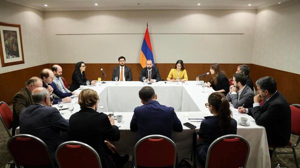 Արարատ Միրզոյանը հանդիպել է արգենտինյան ԶԼՄ ներկայացուցիչների հետ - Sputnik Արմենիա