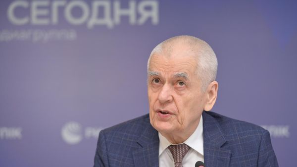 Академик РАН, заместитель президента Российской академии образования Геннадий Онищенко во время видеомоста (27 марта 2024). Москвa - Sputnik Армения