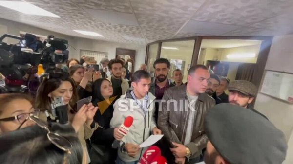 «Գոյ» թատրոնի դերասանները պահանջներ են ներկայացնում Սունդուկյանի թատրոնի տնօրինությանը  - Sputnik Արմենիա