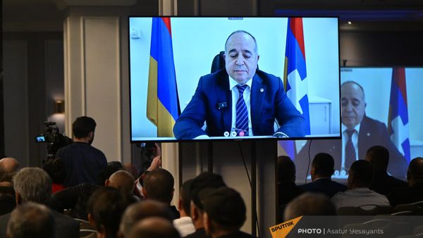 Учредительный съезд партии Аршака Карапетяна Всеармянский фронт (5 апреля 2024). Еревaн - Sputnik Армения